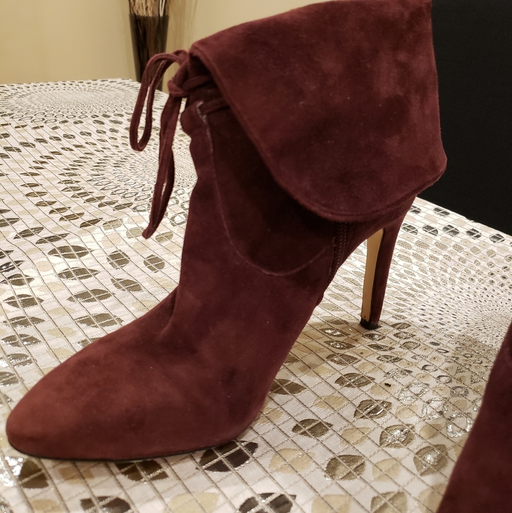 Burgundy bootie by 424 lord and taylor